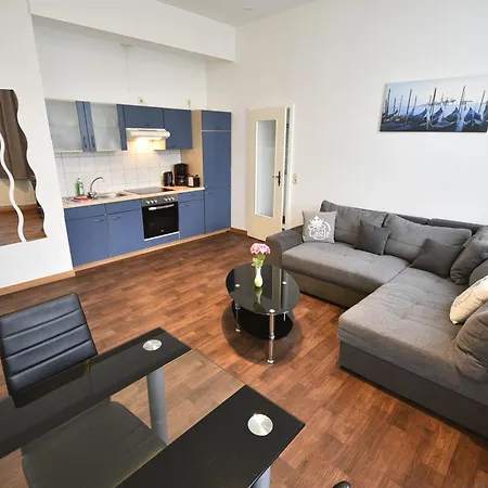 Apartment Am Schloss 16 *